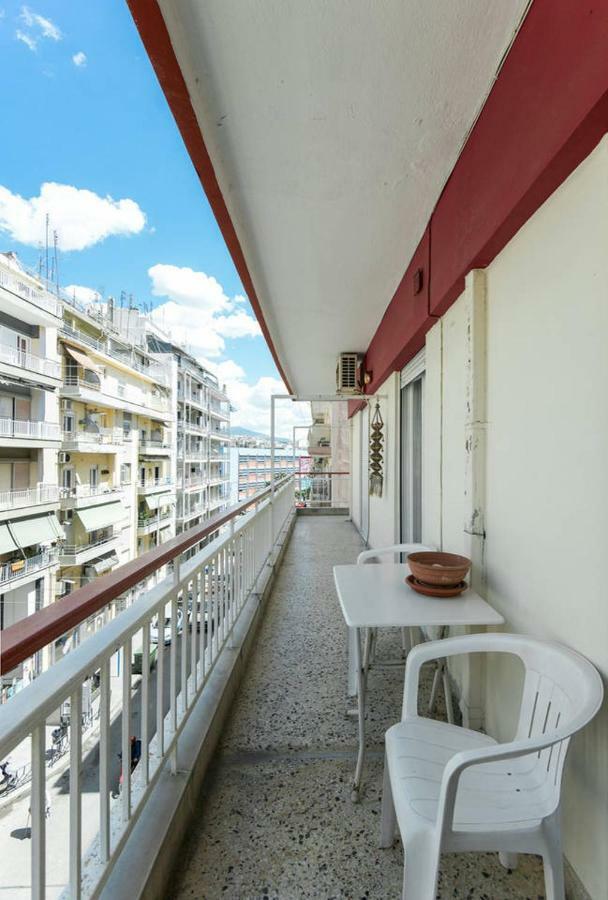 Cozy And Bright Apartment In The Heart Of The City Tesalonika Bagian luar foto